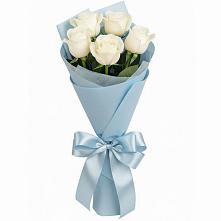 Букет 5 Белых роз Проуд в Турки