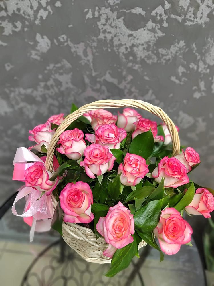 Цветочная композиция из Розы в корзине в Турки