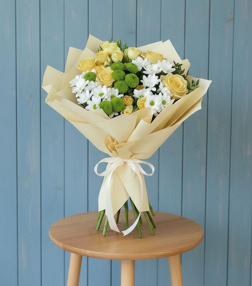 Букет цветов из: Хризантемы и Розы в Турки