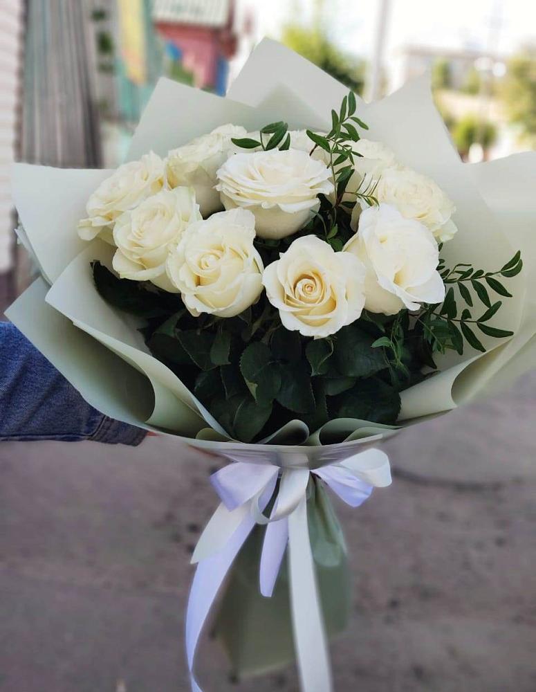 Букет Белые розы Проуд в Турки