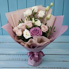 Букет цветов из:  Розы и Лизиантусы в Турки