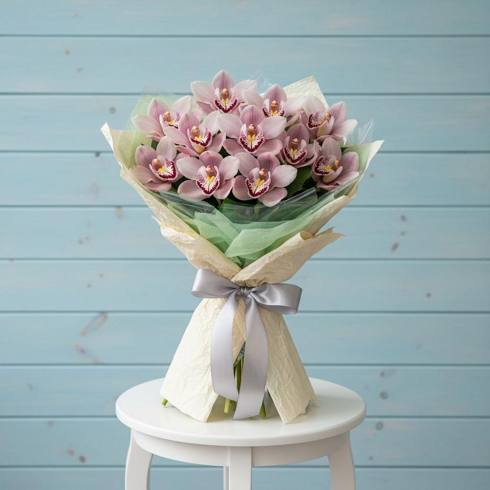 Букет цветов из: Орхидеи и Розы в Турки