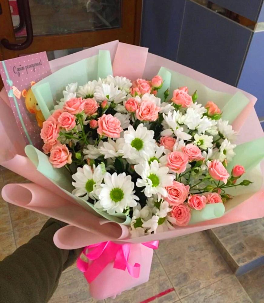 Букет цветов из: Розы и Хризантемы в Турки