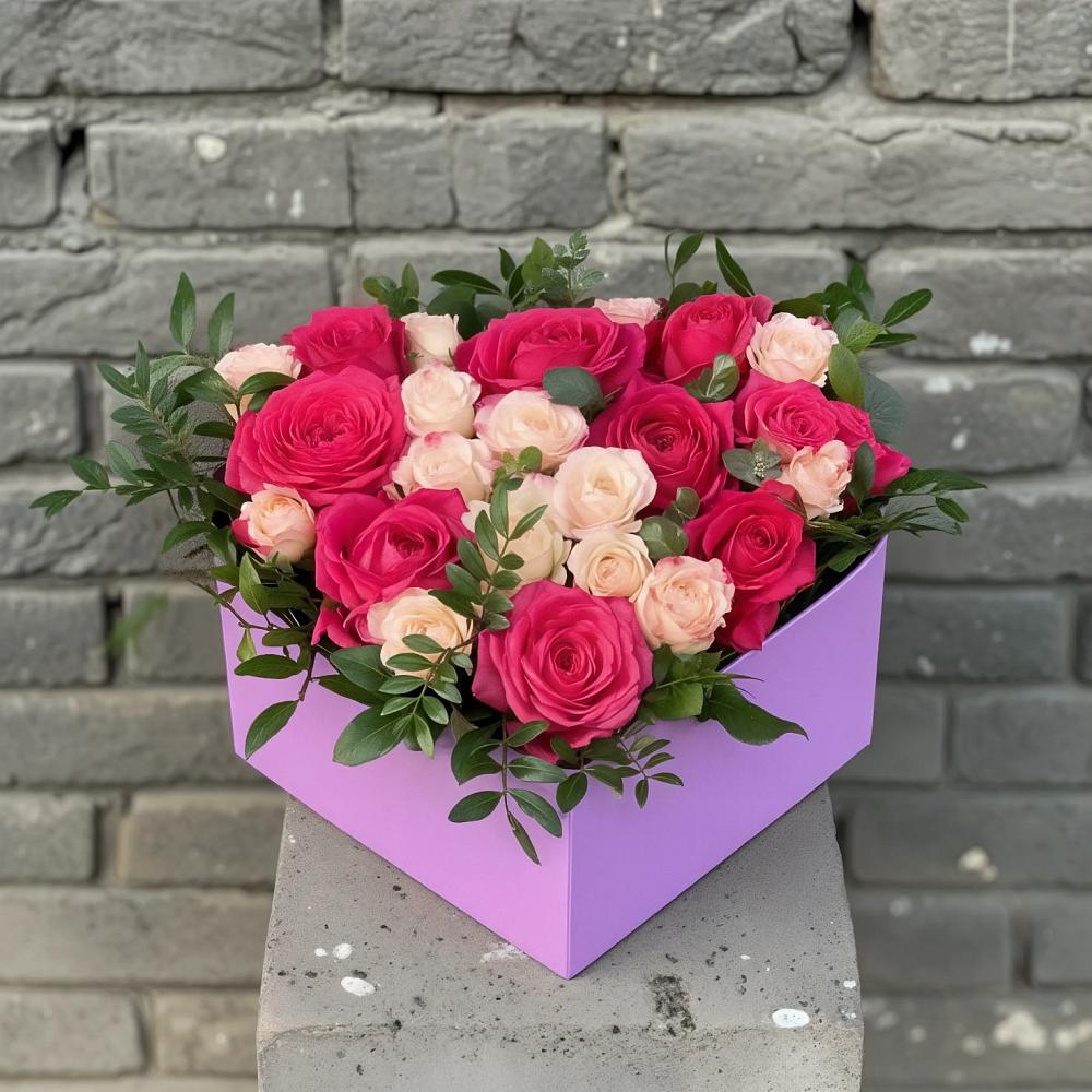 Цветочная композиция из Розы в коробке в Турки