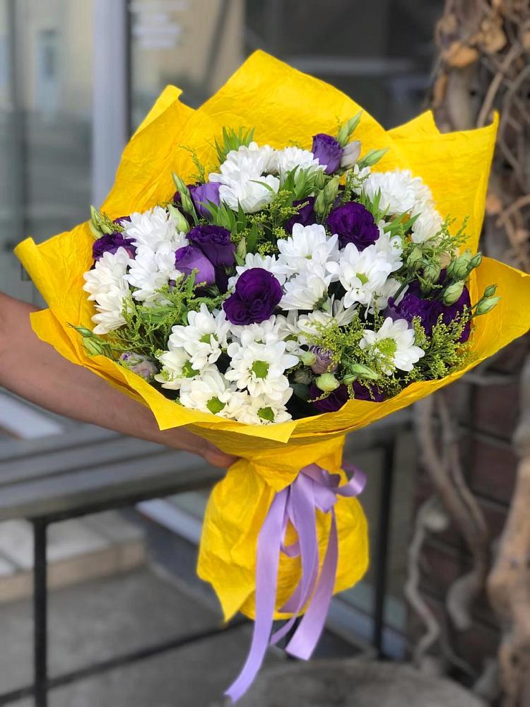 Букет цветов из: Ирисы, Хризантемы и Ромашки в Турки