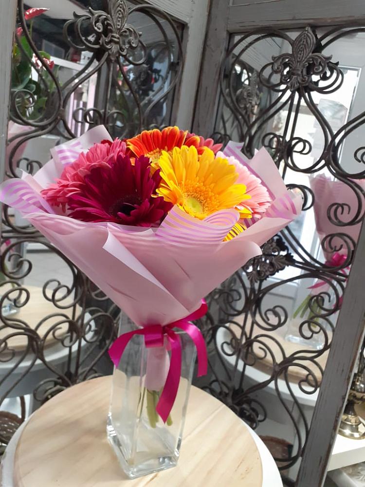 Букет цветов из: Герберы в Турки