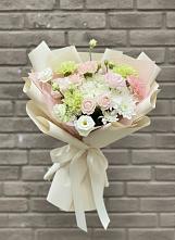 Букет цветов из:  Гвоздики, Розы, Лизиантусы и Хризантемы в Турки