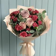Букет цветов из:  Гвоздики и Розы в Турки