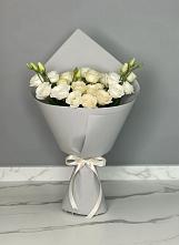 Букет цветов из:  Розы и Лизиантусы в Турки